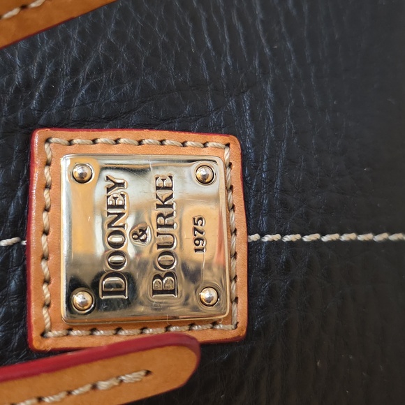 Dooney & Bourke Black and Brown Leather Satchel With Matching Key  Ring - Picture 2 of 15